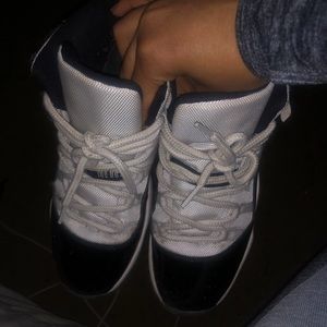 Jordan 11 concords ( no box included)